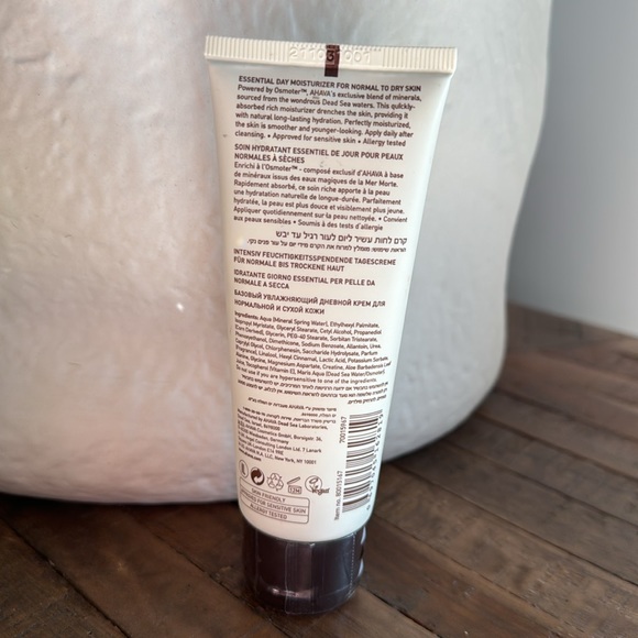 AHAVA Essential Day Moisturizer - Normal To Dry Skin - 75 ml - Picture 3 of 3